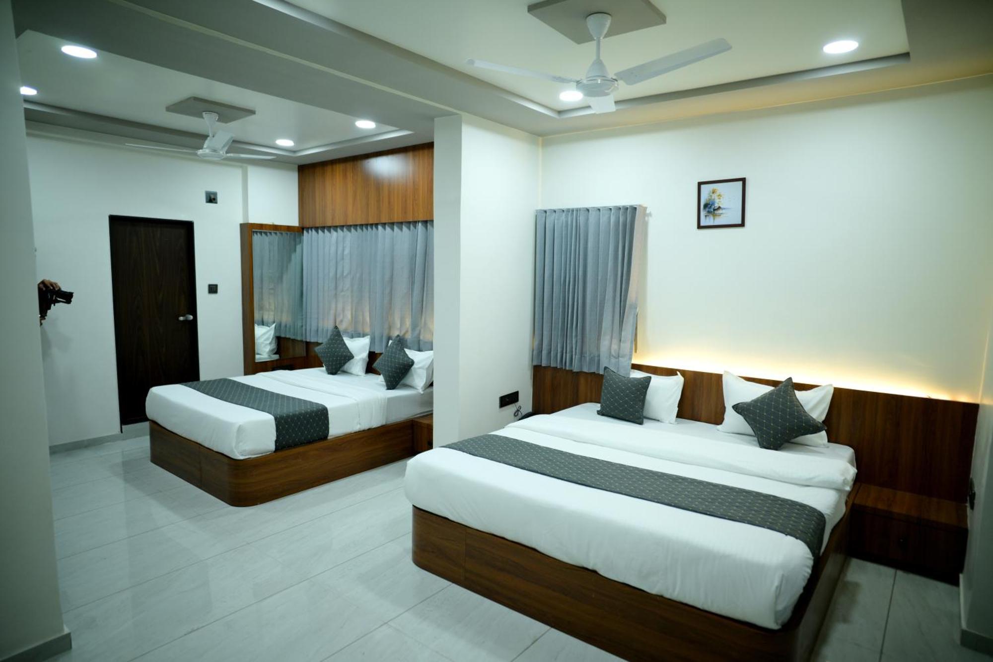 Hotel Aagman Palanpur Ngoại thất bức ảnh