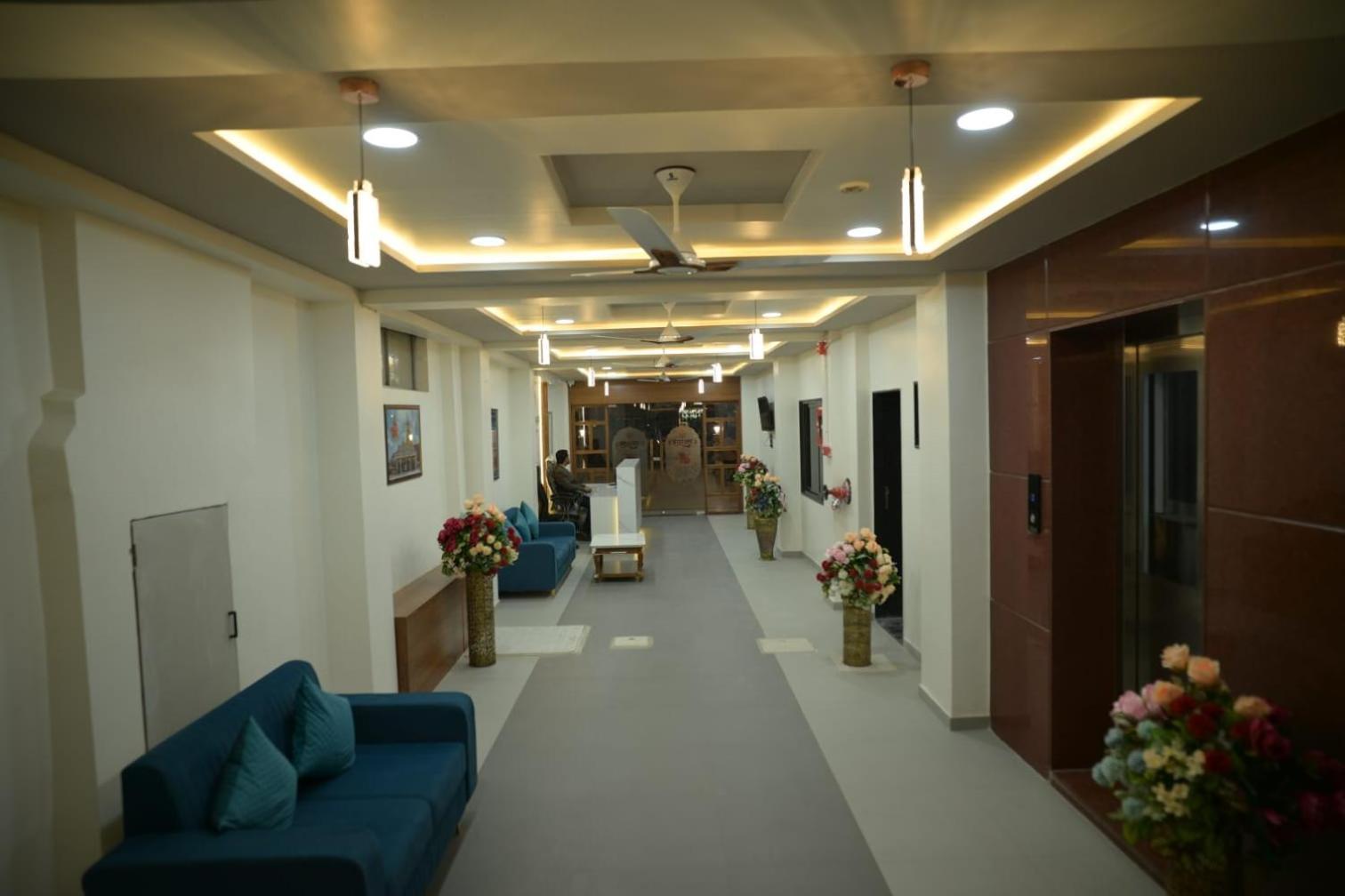 Hotel Aagman Palanpur Ngoại thất bức ảnh