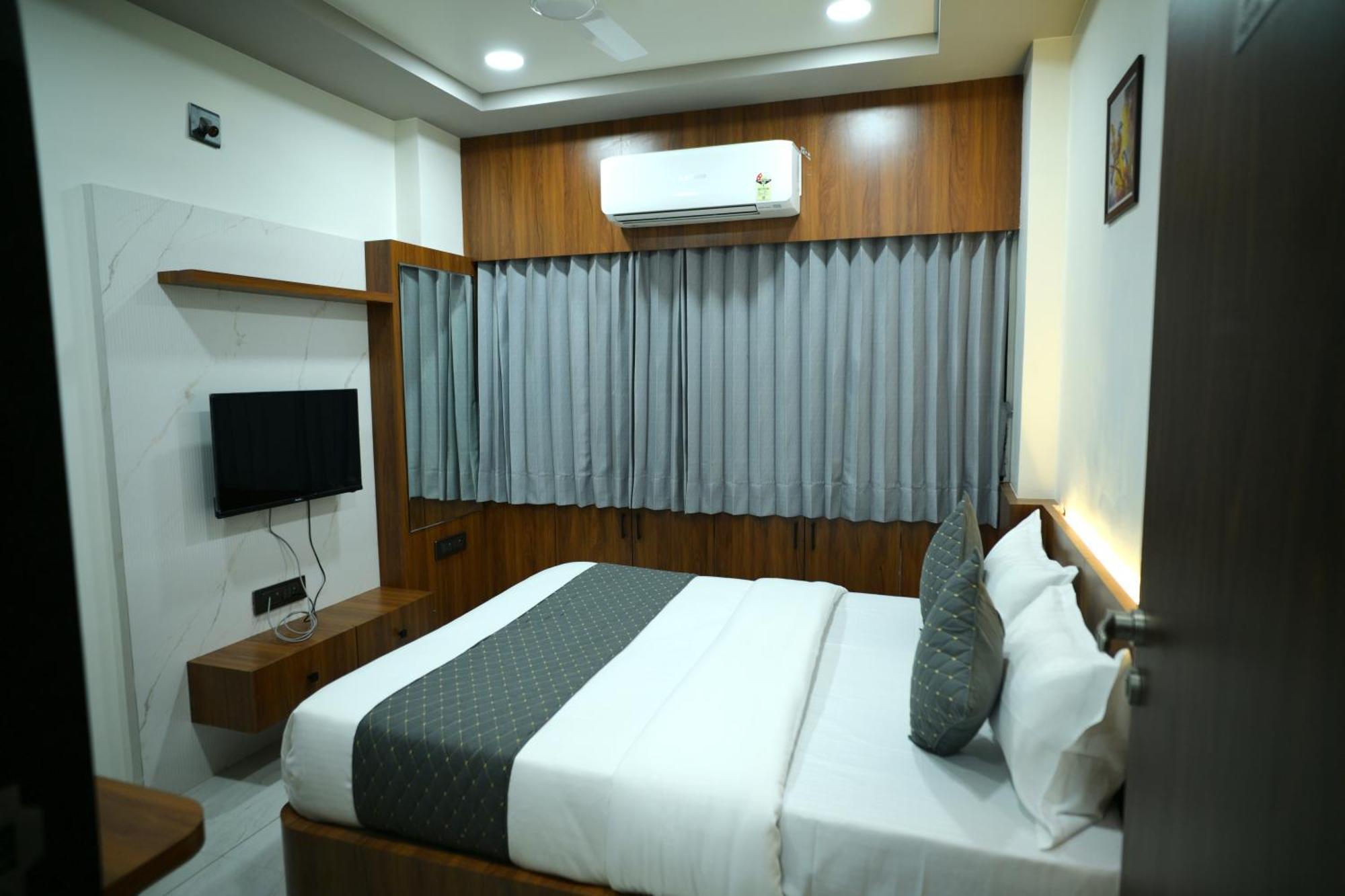 Hotel Aagman Palanpur Ngoại thất bức ảnh